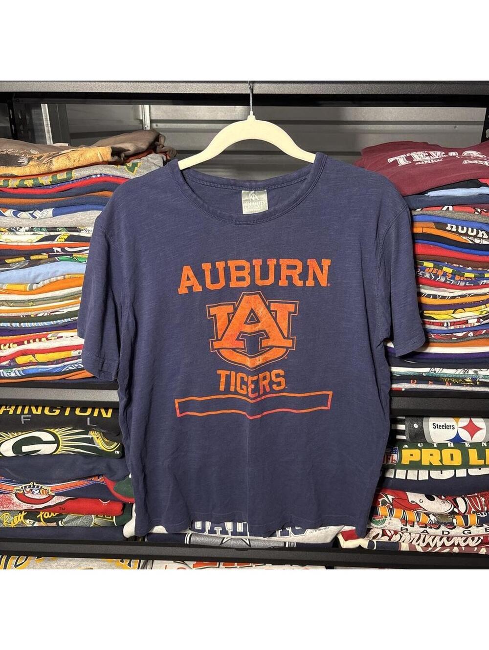 Auburn Tigers Knights Apparel Distressed Graphic T-Shirt Navy L
